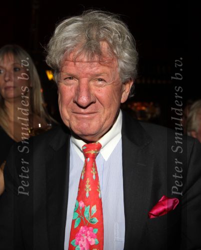 Amsterdam, 21 November 2010
Spiegeltent Palazzo. Hermand den blijker kookt met zijn staf voorBN-ers en genodigden.
Willibrord Frequin
Foto Peter Smulders BV
