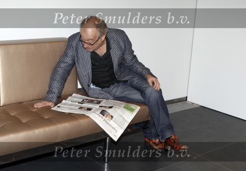 Amsterdam 15 november 2010
Presentatie boek nieuwe de la mar theater. Youp van t Hek leest Parool over AJAX
Peter Smulders bv