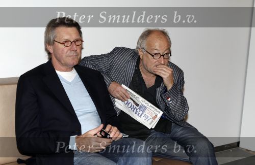 Amsterdam 15 november 2010
Presentatie boek nieuwe de la mar theater. Youp van t Hek leest Parool over AJAX met Ursul de Geer
Peter Smulders bv