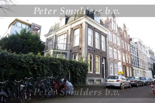 Amsterdam 24 november 2010
Nieuwe huis Youp van t Hek aan het vondelpark.
Peter Smulders bv