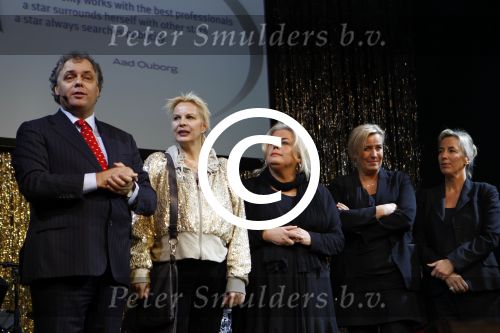 Breda 16 november 2011
Presentatie boek Aad Ouborg. Aad met vrouw Dorien zussen en kinderen
Peter Smulders bv