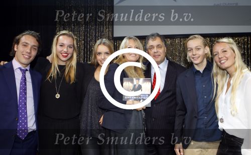 Breda 16 november 2011
Presentatie boek Aad Ouborg. Aad met vrouw Dorien zussen en kinderen
Peter Smulders bv