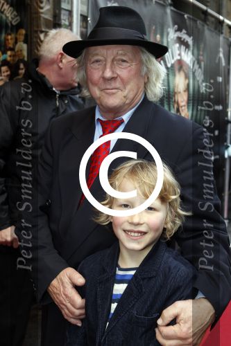 Amsterdam 7 december 2011
Premiere van het gordijnpaleis in Tuschinski. Aart Staartjes
Peter Smulders bv
