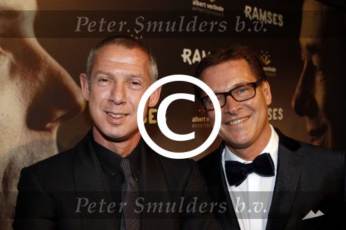 Den Haag 1 december 2011
Premiere Ramses in de schowburg van Den Haag. Albert Verlinde met onno hoes en ouders en zussen
Peter Smulders bv