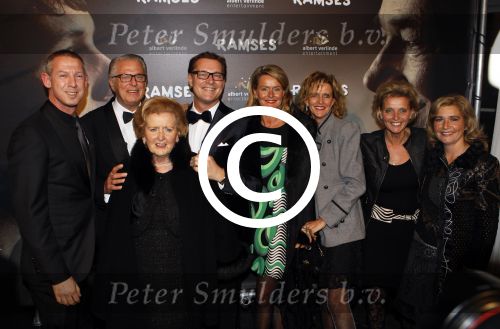 Den Haag 1 december 2011
Premiere Ramses in de schowburg van Den Haag. Albert Verlinde met onno hoes en ouders en zussen
Peter Smulders bv