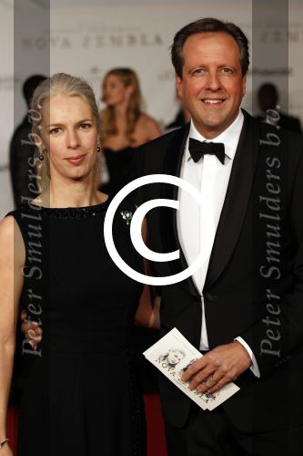Amsterdam 21 november 2011
Premiere Nova Zembla in het RAI theater. De film is geregisseerd door Reinout Oerlemans en Robert de Hoog en Doutzen Kroes spelen de hoofdrollen.
Prinses Maxima en prins Wilem Alexander zijn de eregasten. Alexander Pechtold met vrouw
Peter Smulders bv