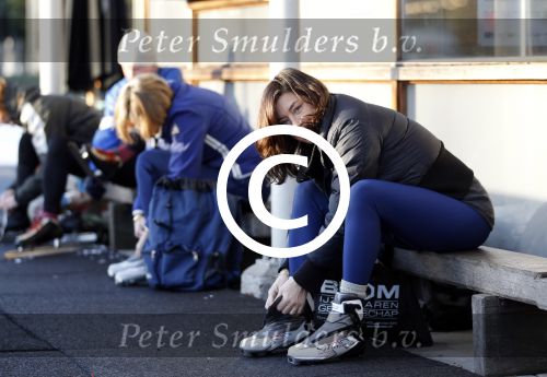 Amsterdam 19 december 2011
Amanda Krabbe aan het trainen voor de marathon op de weisensee op de jaap eden schaatsbaan.
Peter Smulders bv