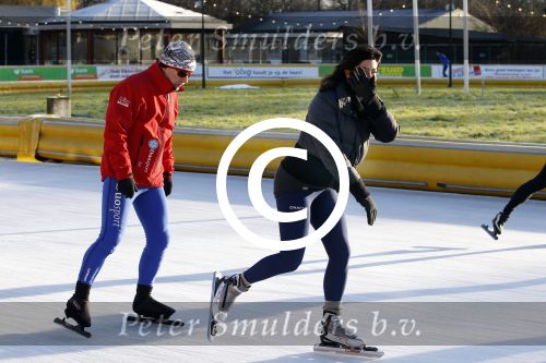 Amsterdam 19 december 2011
Amanda Krabbe aan het trainen voor de marathon op de weisensee op de jaap eden schaatsbaan.
Peter Smulders bv