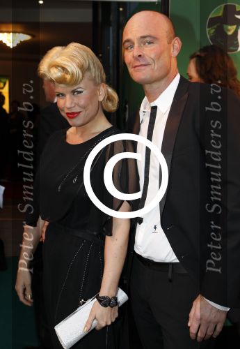 Scheveningen 6 november 2011
Premiere Wicked in het circustheater. Annemarie Jung met partner
Peter Smulders bv