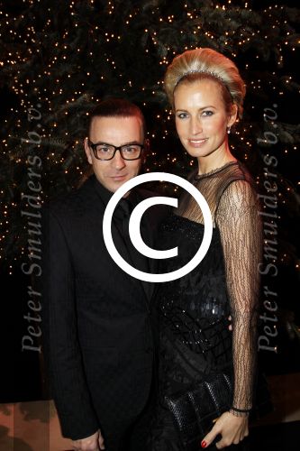 Amsterdam 8 december 2011
Openings en VIP avond van de miljonairfair in de RAI. Anouk Smulders met Tom Sebastiaan
Peter Smulders bv