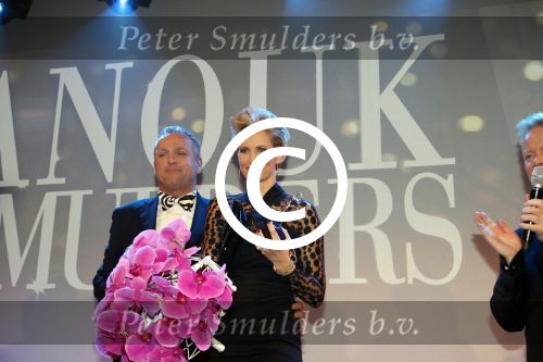 Amsterdam 24 november 2011
Uitreiking Beau monde awards in het Amstel hotel.Anouk Smulders met Gordon en John Lukken
Peter Smulders bv