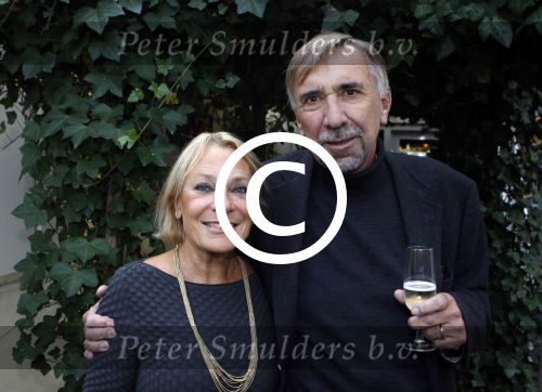 Hilversum 1 november 2011
Presentatie boek Bert Kremer bij de jonge haan. Arend Langeberg met vrouw
Peter Smulders bv