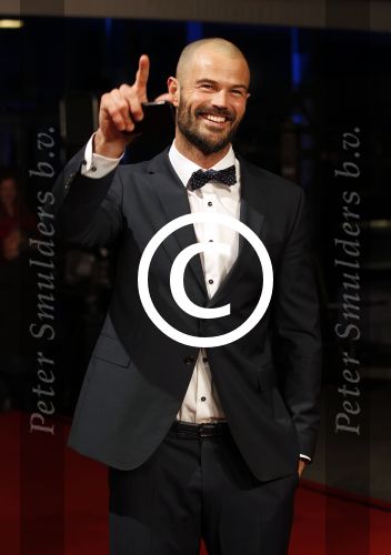 Amsterdam 21 november 2011
Premiere Nova Zembla in het RAI theater. De film is geregisseerd door Reinout Oerlemans en Robert de Hoog en Doutzen Kroes spelen de hoofdrollen.
Prinses Maxima en prins Wilem Alexander zijn de eregasten. Arie Boomsma
Peter Smulders bv