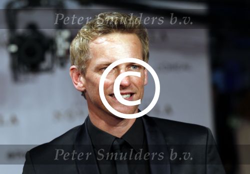 Amsterdam 21 november 2011
Premiere Nova Zembla in het RAI theater. De film is geregisseerd door Reinout Oerlemans en Robert de Hoog en Doutzen Kroes spelen de hoofdrollen.
Prinses Maxima en prins Wilem Alexander zijn de eregasten. Barry Atsma
Peter Smulders bv