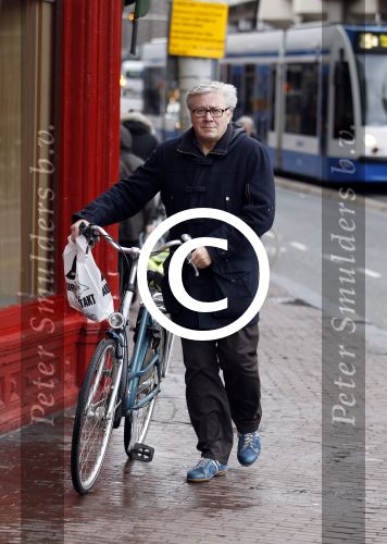 Amsterdam 7 december 2011
Barry Stevens op de fiets in Amsterdam.
Peter Smulders bv