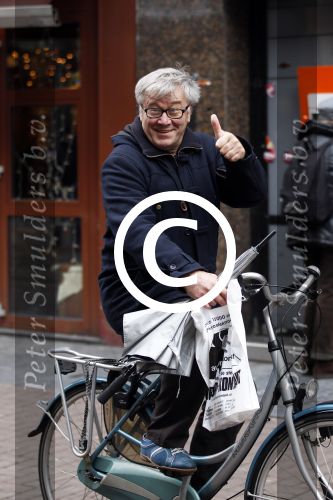 Amsterdam 7 december 2011
Barry Stevens op de fiets in Amsterdam.
Peter Smulders bv