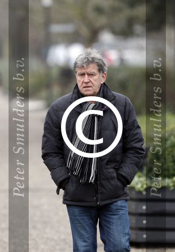 Amsterdam 21 december 2011
Crematie Olga Madsen op westgaarde. Bartho Braat
Peter Smulders bv