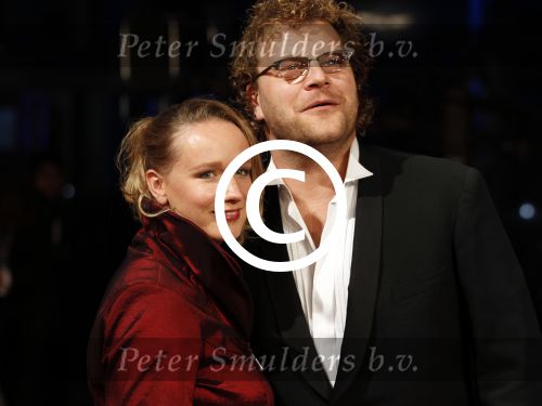 Amsterdam 21 november 2011
Premiere Nova Zembla in het RAI theater. De film is geregisseerd door Reinout Oerlemans en Robert de Hoog en Doutzen Kroes spelen de hoofdrollen.
Prinses Maxima en prins Wilem Alexander zijn de eregasten. Bas Keijzer met vrouw
Peter Smulders bv