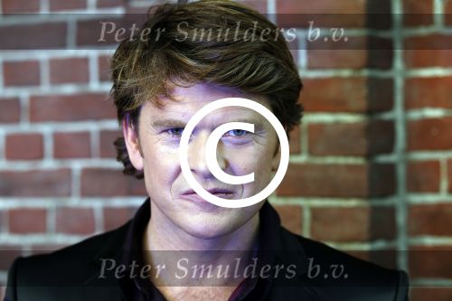 Amsterdam 16 november 2011
Perspresentatie SBS 6 in de westergasfabriek. Beau v Erven Dorens
Peter Smulders bv