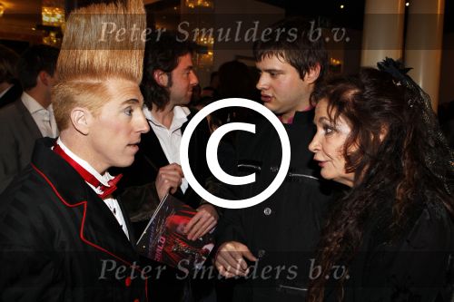 Amsterdam 22 december 2011
Premiere kerstcircus in carre. Belinda Meuldijk met Thierry Duval en Robert en Joshi de Nijs
Peter Smulders bv