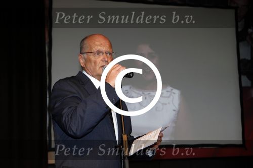 Hilversum 15 november 2011
Presentatie boek van de Zangeres zonder Naam geschreven door Ben Holthuis.
Peter Smulders bv