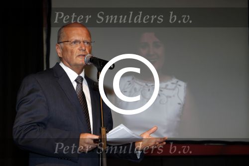 Hilversum 15 november 2011
Presentatie boek van de Zangeres zonder Naam geschreven door Ben Holthuis.
Peter Smulders bv