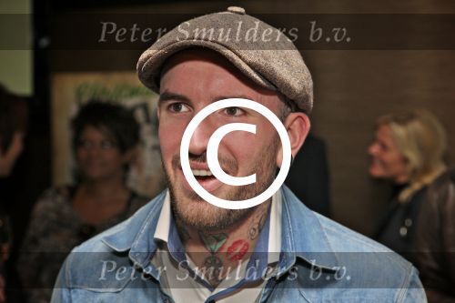 BAARN - In Restaurant Vuur is de perspresentatie gehouden van de nieuwe kerst cd genaamd Christmas Duets.  Met op de foto zanger Ben Saunders. FOTO PETER SMULDERS BV