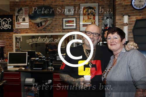 Hoorn 1 december 2011
Ouders Ben en Dean Saunders in hun tatoo shop in het centrum van Hoorn.
Peter Smulders bv