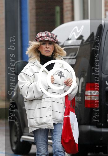 Aalsmeer 22 december 2011
Bonnie st Claire doet boodschappen.
Peter Smulders bv
