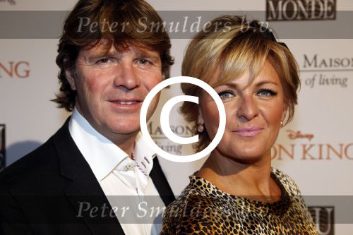 Amsterdam 24 november 2011
Uitreiking Beau monde awards in het Amstel hotel. Caroline Tensen met Peter Gallas en Lotte Wisse met vriend
Peter Smulders bv