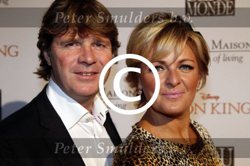 Amsterdam 24 november 2011
Uitreiking Beau monde awards in het Amstel hotel. Caroline Tensen met Peter Gallas en Lotte Wisse met vriend
Peter Smulders bv