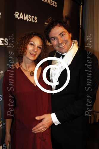 Den Haag 1 december 2011
Premiere Ramses in de schowburg van Den Haag. Casper Burgi met zwangere vrouw
Peter Smulders bv