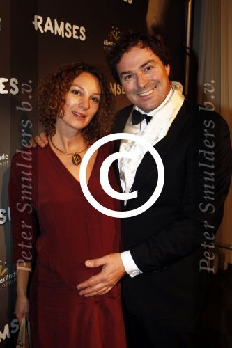 Den Haag 1 december 2011
Premiere Ramses in de schowburg van Den Haag. Casper Burgi met zwangere vrouw
Peter Smulders bv