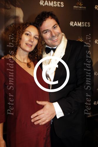 Den Haag 1 december 2011
Premiere Ramses in de schowburg van Den Haag. Casper Burgi met zwangere vrouw
Peter Smulders bv