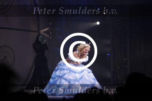 Scheveningen 6 november 2011
Premiere Wicked in het circustheater met in de hoofdrollen Chantal janzen Willemijn Verkaik  Jim Bakkum Bill v Dijk en div andere.
Peter Smulders bv