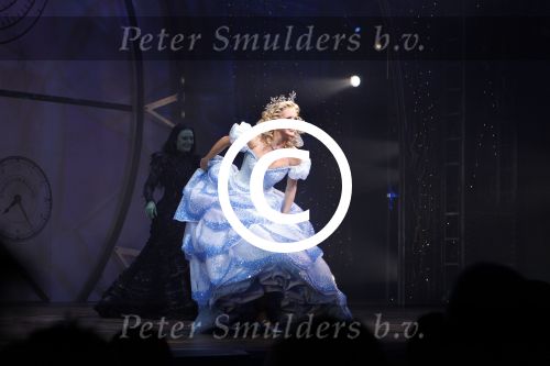 Scheveningen 6 november 2011
Premiere Wicked in het circustheater met in de hoofdrollen Chantal janzen Willemijn Verkaik  Jim Bakkum Bill v Dijk en div andere.
Peter Smulders bv