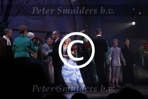Scheveningen 6 november 2011
Premiere Wicked in het circustheater met in de hoofdrollen Chantal janzen Willemijn Verkaik  Jim Bakkum Bill v Dijk en div andere.
Peter Smulders bv