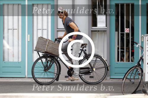 Amsterdam 20 augustus 2011
Chris Zegers op zijn bakfiets.
Peter Smulders bv