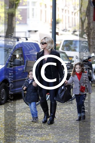 Amsterdam 2 november 2011
Connie Breukhoven met Soraiya en Semmy op de cornelis schuytstraat
Peter Smulders bv