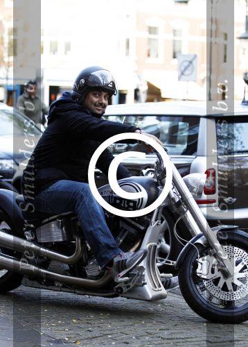 Amsterdam 4 november 2011
Dennis Rugenbregt op buddha to Buddha Harley Davidson.
Peter Smulders bv