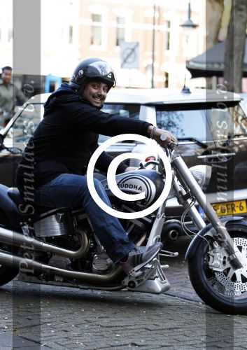 Amsterdam 4 november 2011
Dennis Rugenbregt op buddha to Buddha Harley Davidson.
Peter Smulders bv