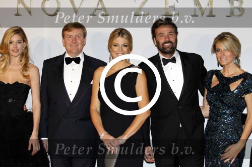 Amsterdam 21 november 2011
Premiere Nova Zembla in het RAI theater. De film is geregisseerd door Reinout Oerlemans en Robert de Hoog en Doutzen Kroes spelen de hoofdrollen.
Prinses Maxima en prins Wilem Alexander zijn de eregasten.
Peter Smulders bv