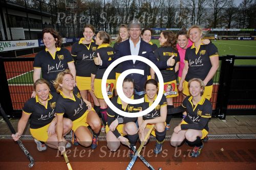 Den Bosch 27 november 2011
Dries Roelvink sponsort de hockey dames van Den Bosch.
Peter Smulders bv