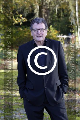 Hilversum 4 november 2011
Perspresentatie omroep Max op het mediapark. Edwin de Vries
Peter Smulders bv
