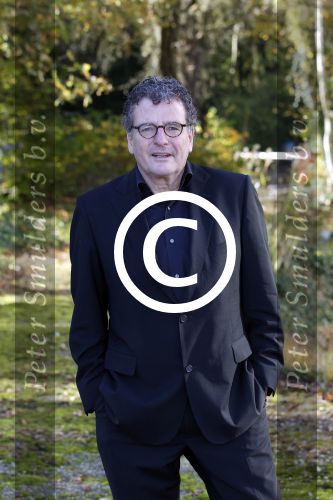 Hilversum 4 november 2011
Perspresentatie omroep Max op het mediapark. Edwin de Vries
Peter Smulders bv