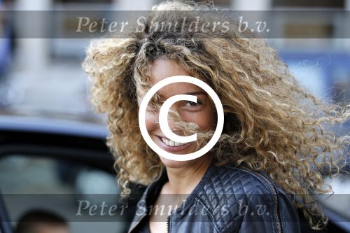 Amsterdam 28 november 2011
Opening sportschool Carlos Lens. Fajah Lourens met zoon
Peter Smulders bv