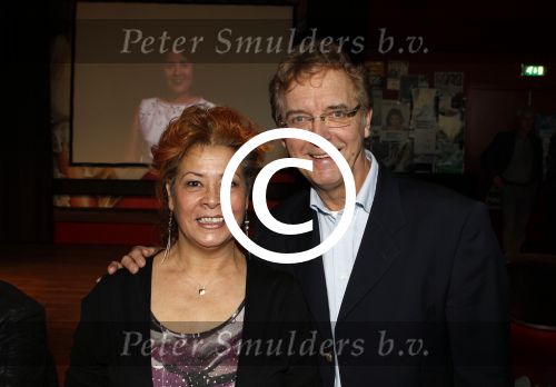 Hilversum 15 november 2011
Presentatie boek van de Zangeres zonder Naam geschreven door Ben Holthuis. Frank en Mirella
Peter Smulders bv