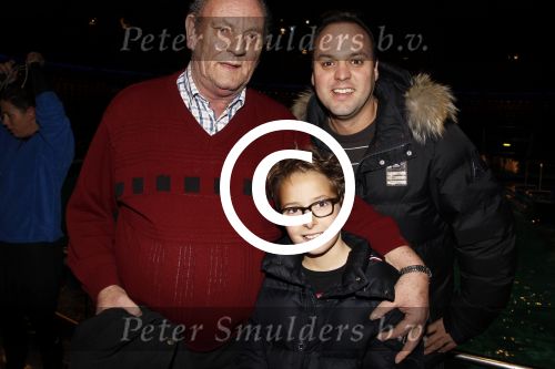 Harderwijk 30 november 2011
Frans Bauer aan het trainen voor show met dolfijnen in het dolfinarium. Zijn vader en zoon Christiaan zijn erbij.
Peter Smulders bv