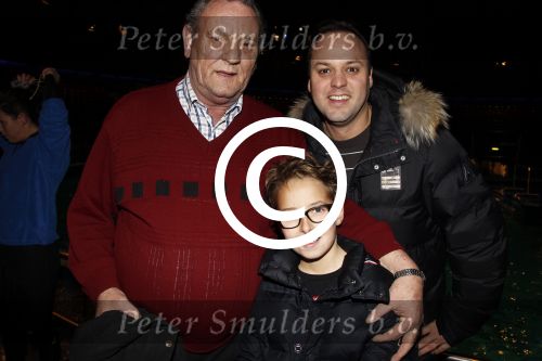 Harderwijk 30 november 2011
Frans Bauer aan het trainen voor show met dolfijnen in het dolfinarium. Zijn vader en zoon Christiaan zijn erbij.
Peter Smulders bv