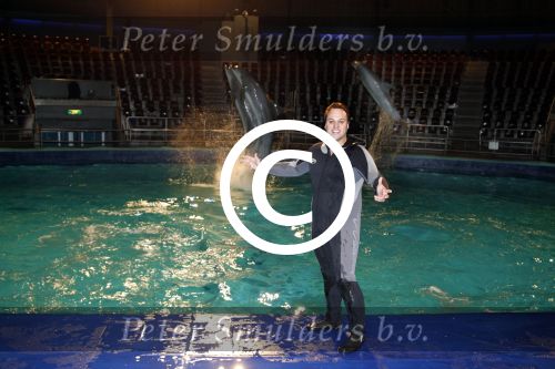 Harderwijk 30 november 2011
Frans Bauer aan het trainen voor show met dolfijnen in het dolfinarium. Zijn vader en zoon Christiaan zijn erbij.
Peter Smulders bv